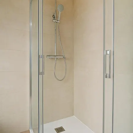 Galihost - Atico En Pleno Centro De Portonovo, Apartment Sanxenxo